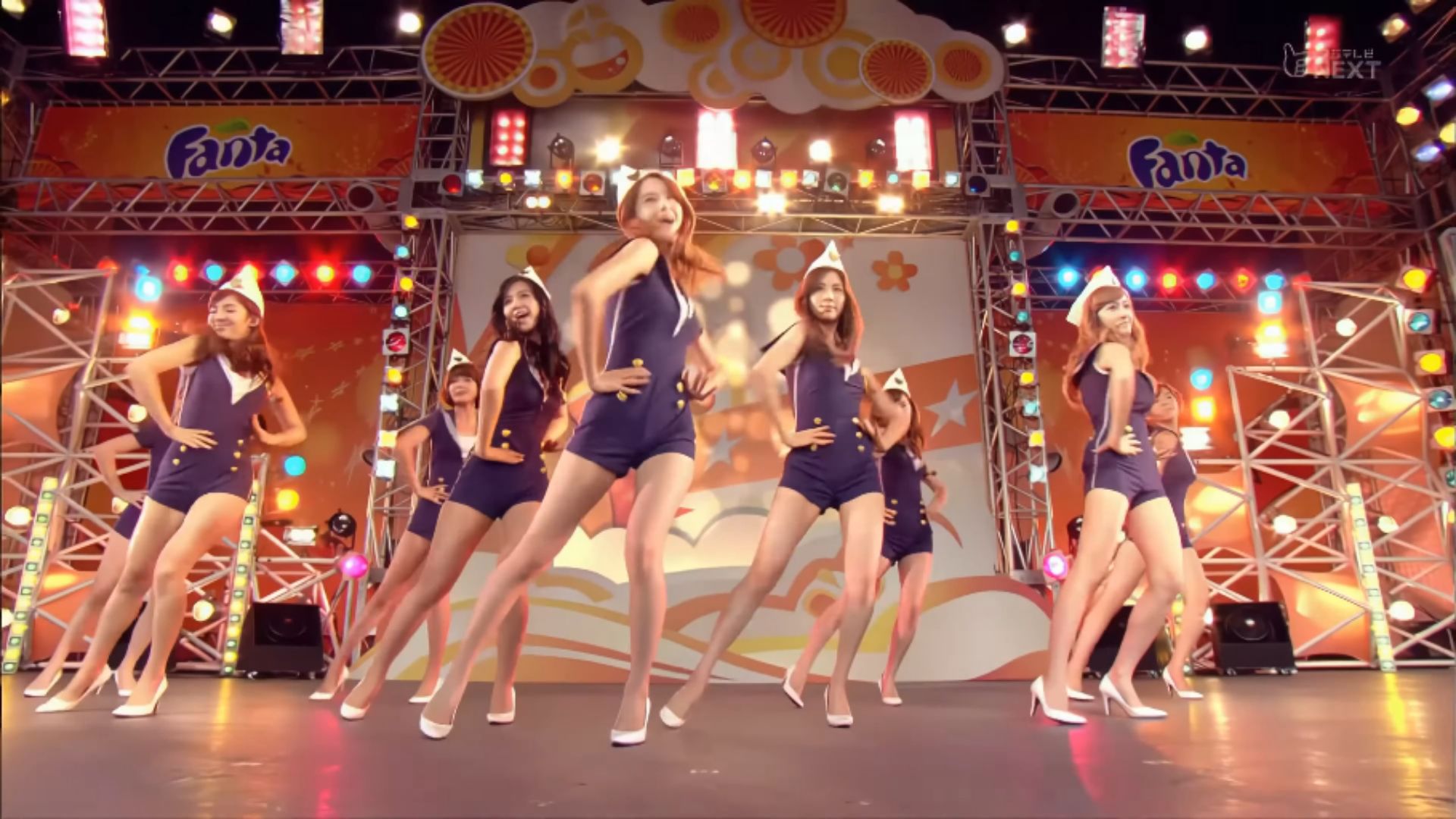【4K】 Girls' Generation 少女时代 -  Genie + Gee