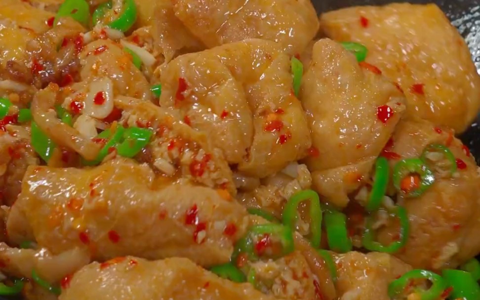 青椒焖油豆腐