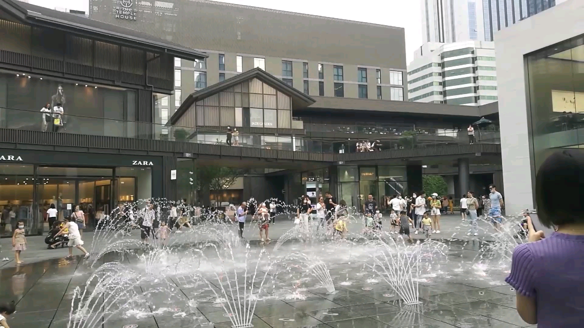 成都太古里音乐喷泉2