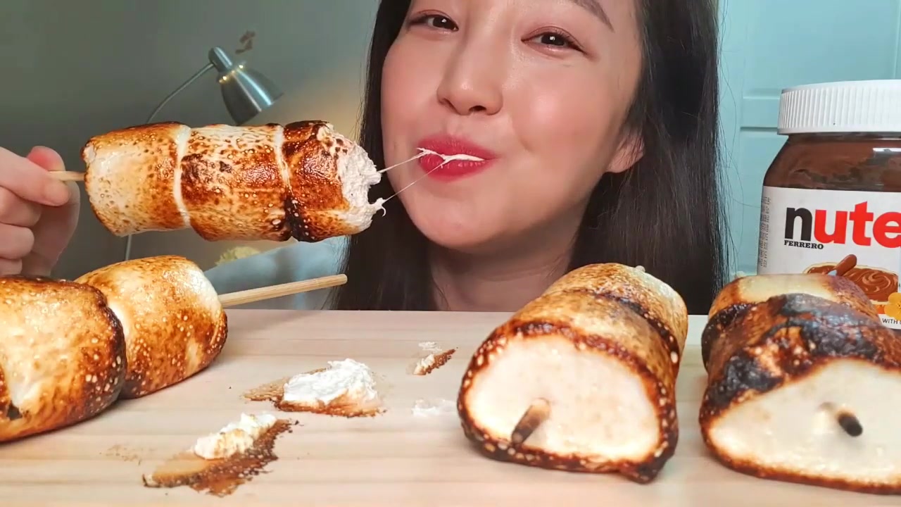 韩国吃播小姐姐damuk巨大焼烤棉花糖吃播黏弹咀嚼音