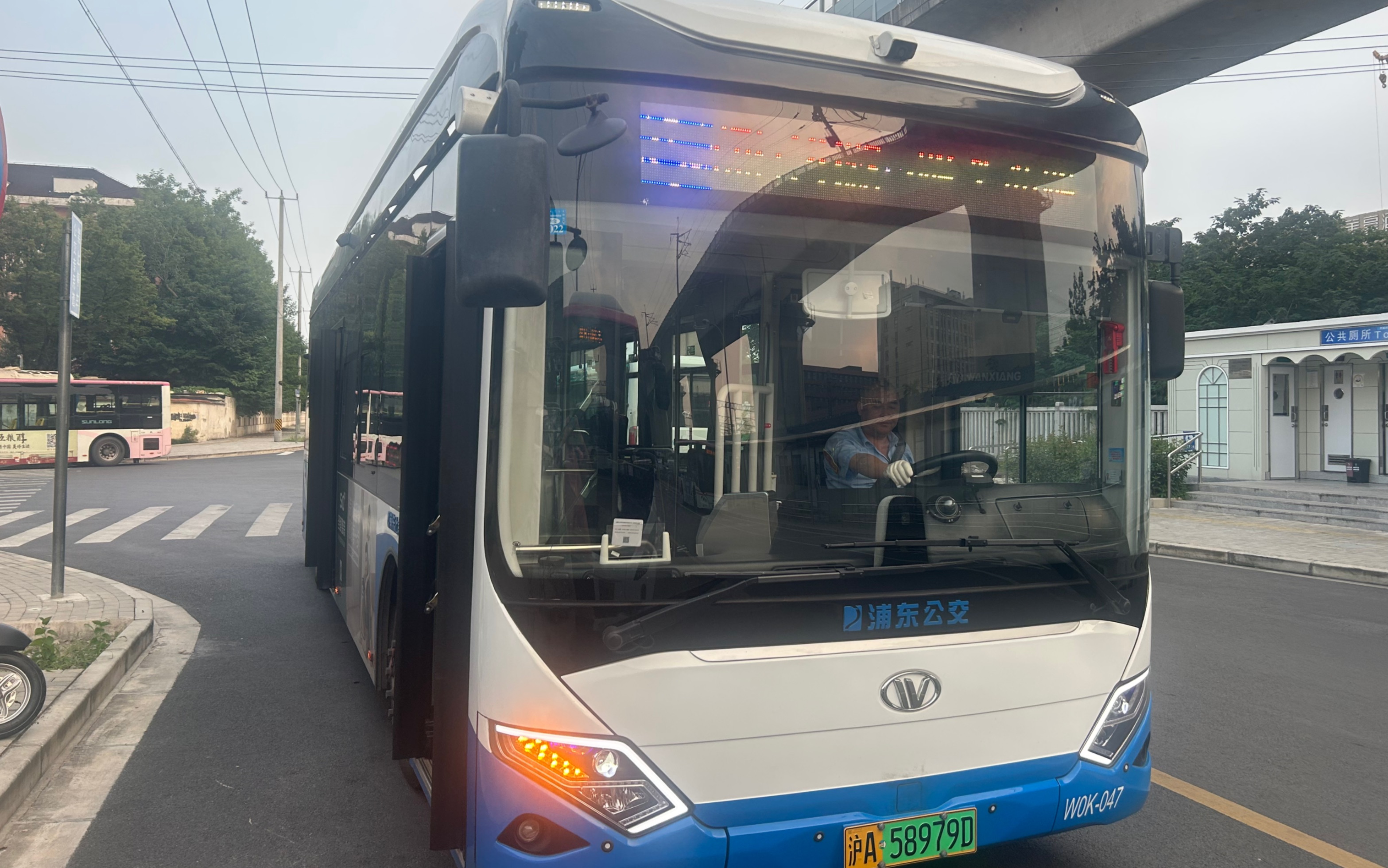 (pov23)《自己拍自己》来了 上海公交 浦东上南 闵行20路 汇雄路鲁南