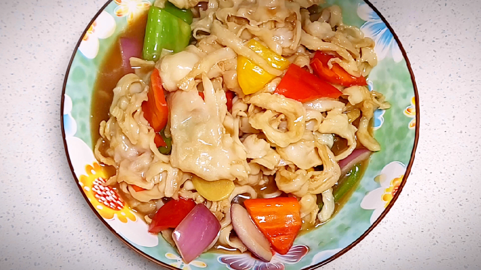 象拔蚌的美味盛宴：从挑选到烹饪的全攻略，让你轻松掌握海鲜烹饪的艺术