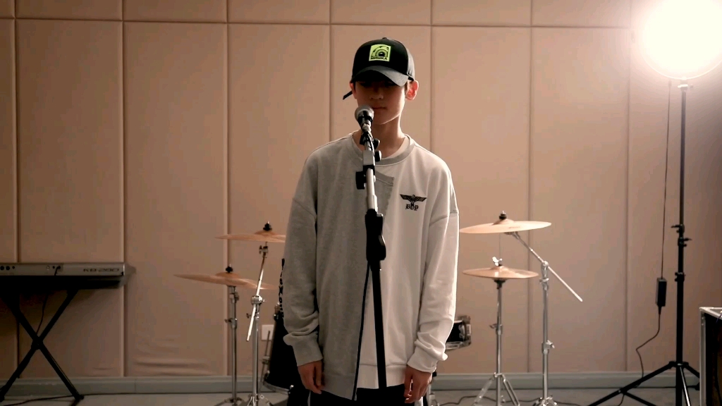 [图]【张峻豪】《第二顺位》Cover 最怕rapper唱情歌 TF家族