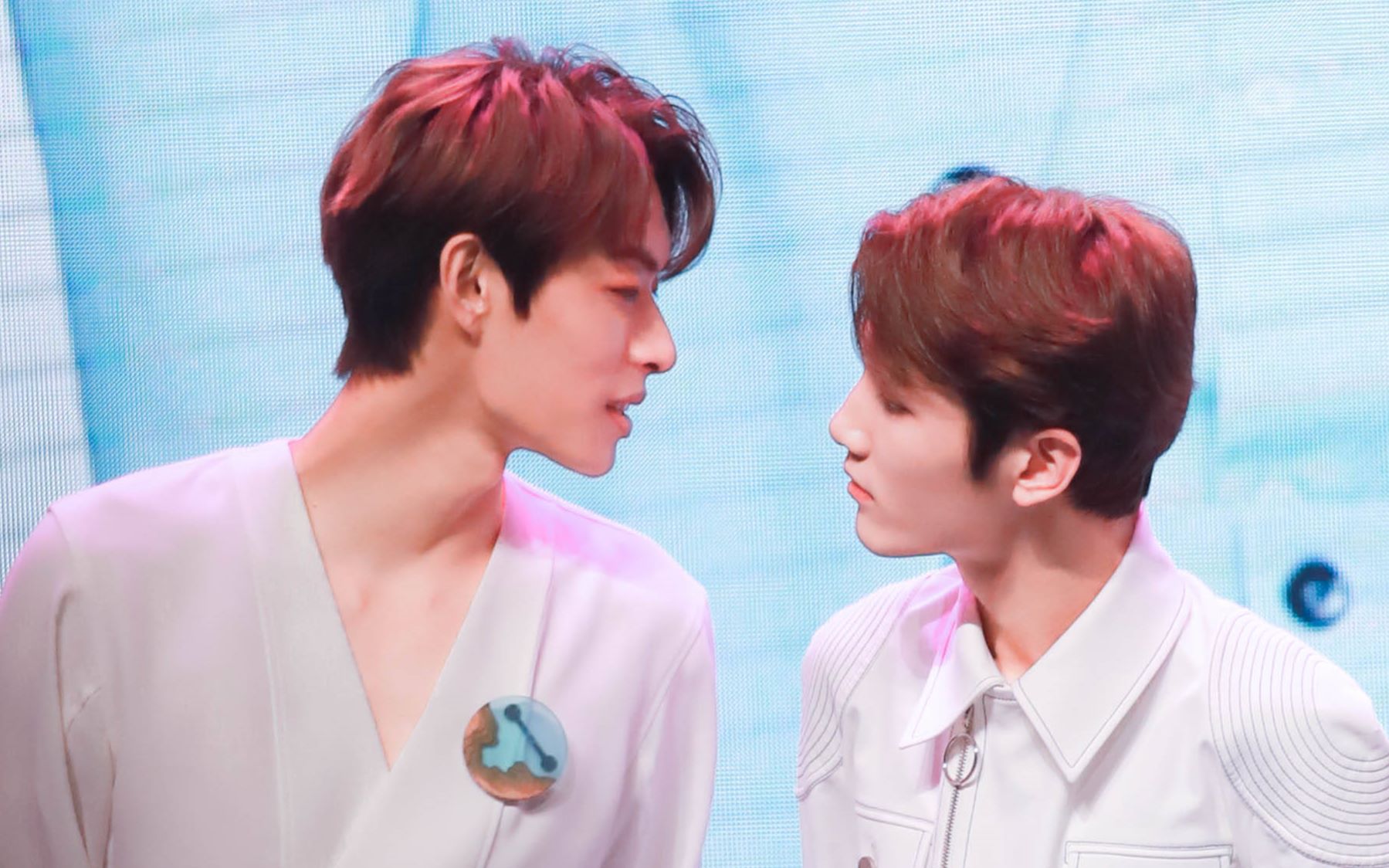 洋灵 天真有邪的日子里,我曾拥有你.