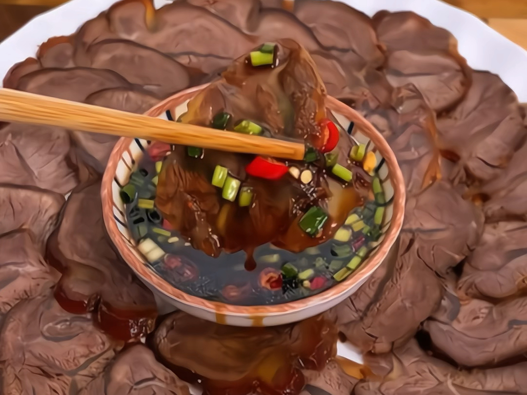 的卤牛肉 不是又硬又柴 就是寡淡无味 今天分享一个潮汕卤牛肉的做法