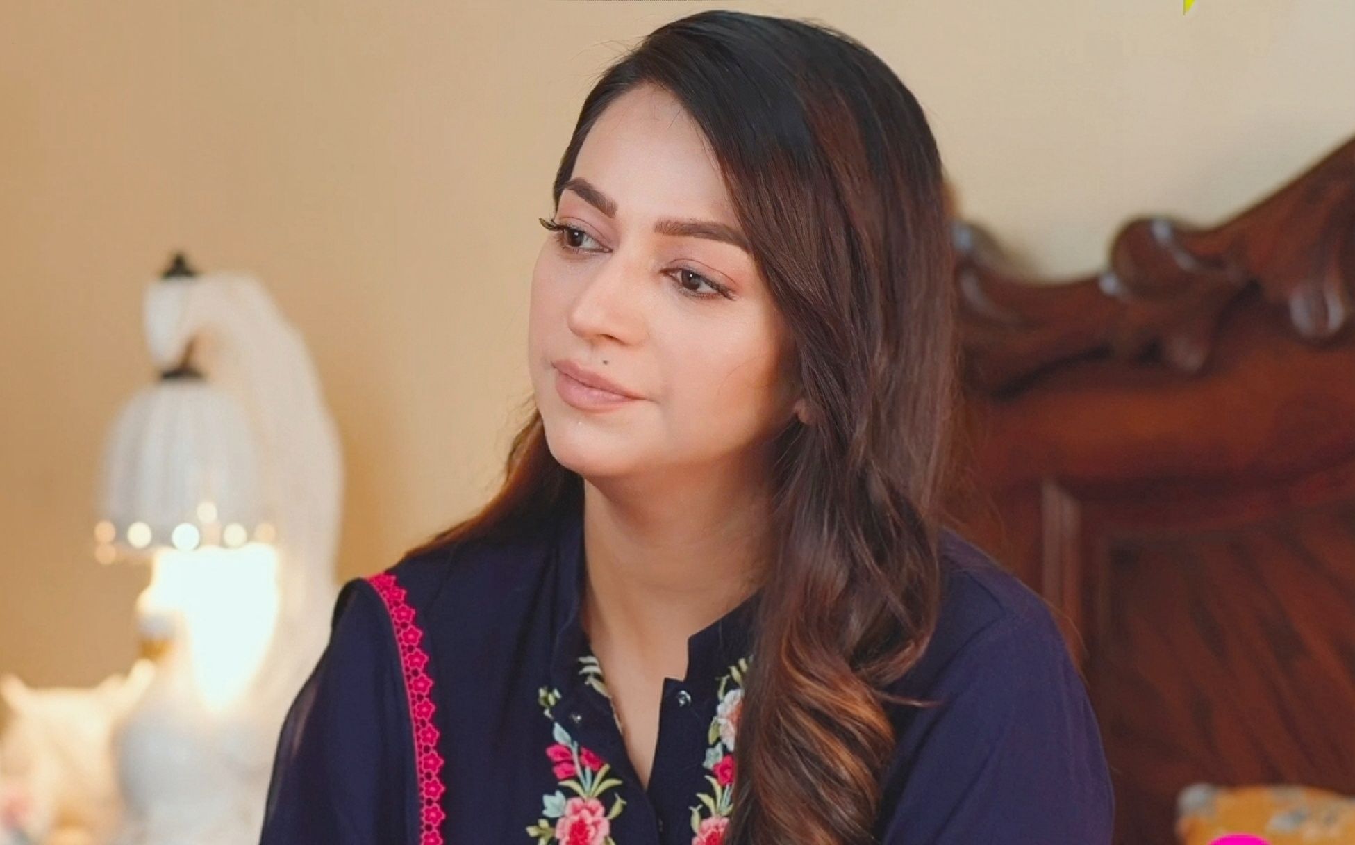 巴剧【爱的旅途】22集 - 01:扎因在渣男的道路上越走越远