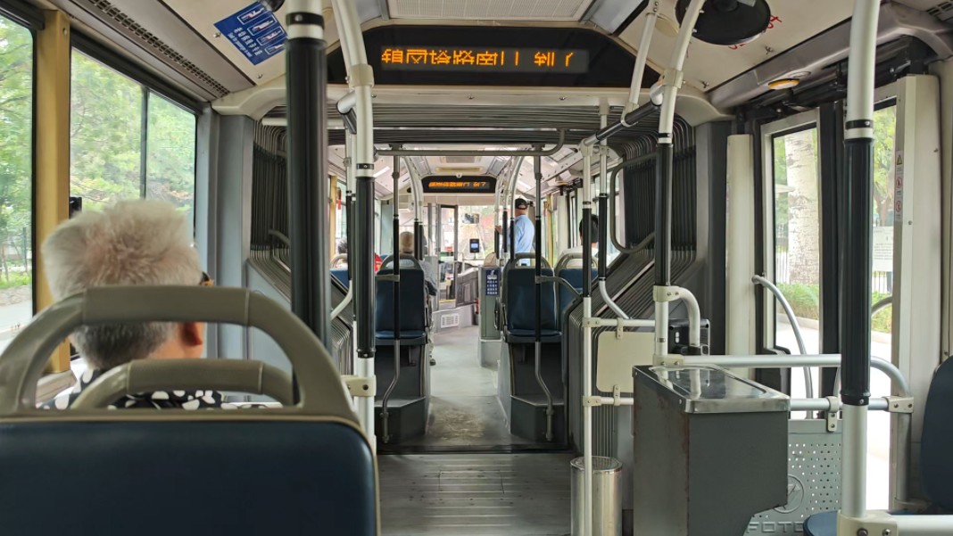 【北京公交】458路bj6160c6ccd 3224384镇岗塔→镇岗塔路南口运营实录