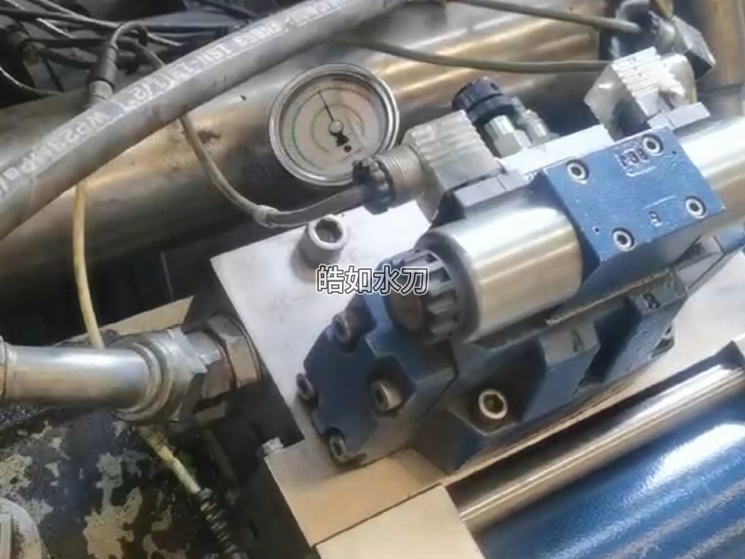 水刀维修,h20油泵异响,压力上不去,增压器大保养,恢复正常