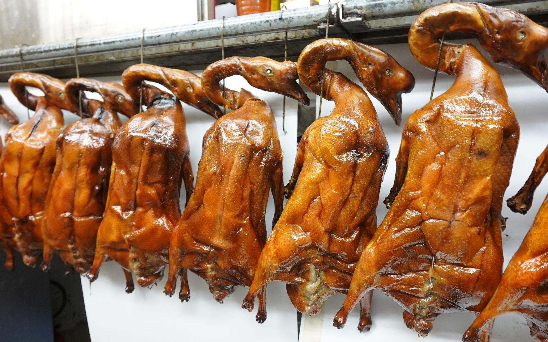 香港原创 烧鹅大皇 每日不断出炉 新鲜无比 师傅刀功行云流水 干脆