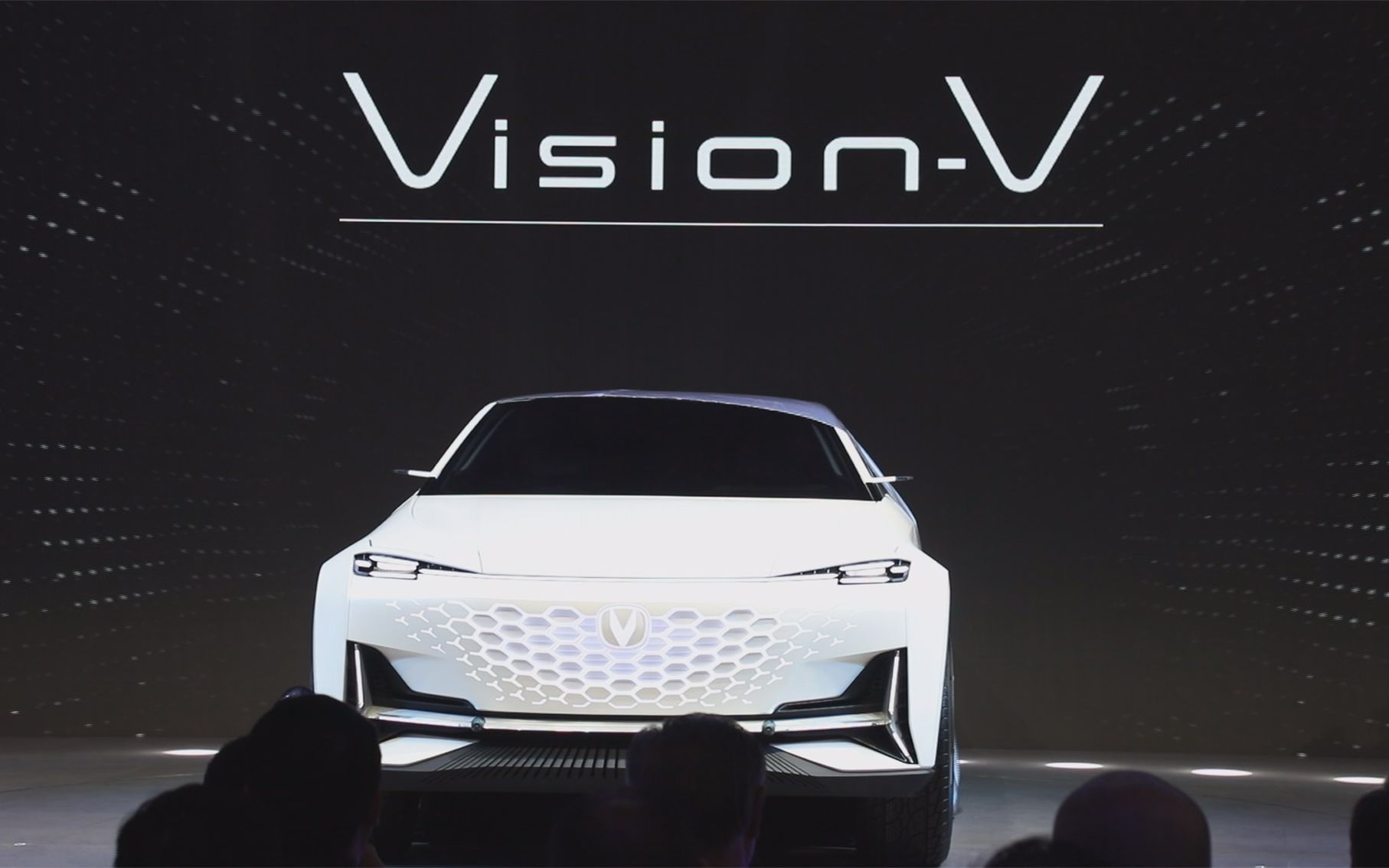 长安携概念车vision-v亮相2020北京车展