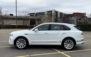 Download Video: 【4K HDR】2023 Bentley Bentayga Azure - Review + Walkaround