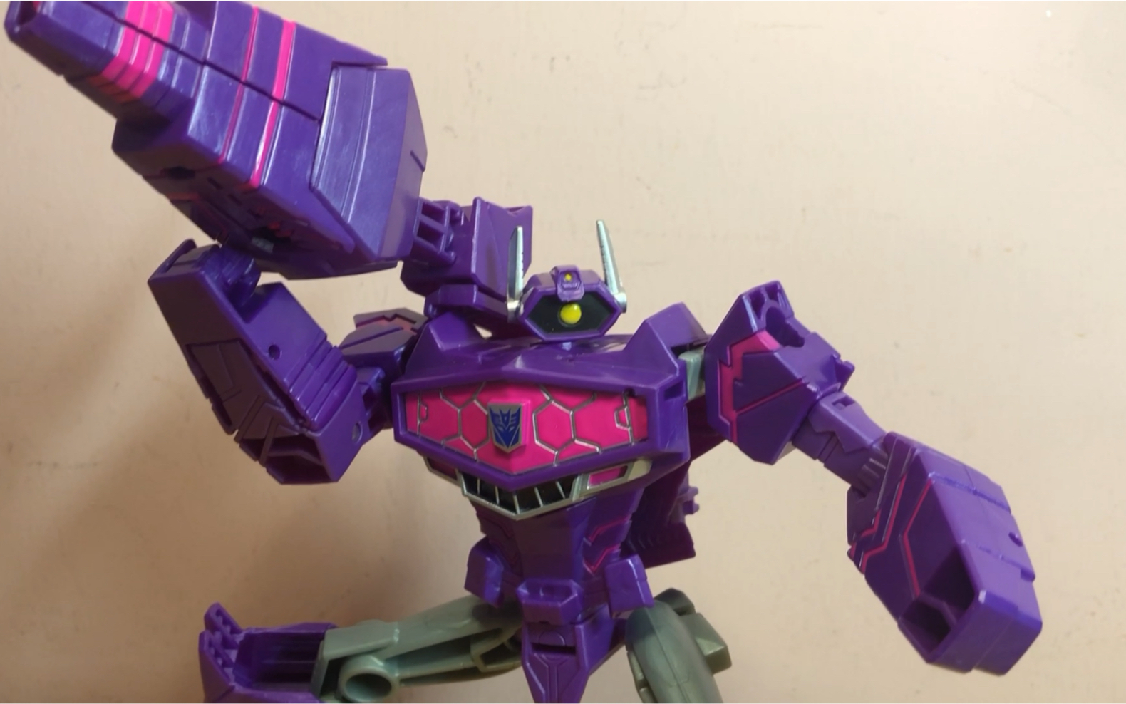 人型满分载具脑补塞博志强者级震荡波