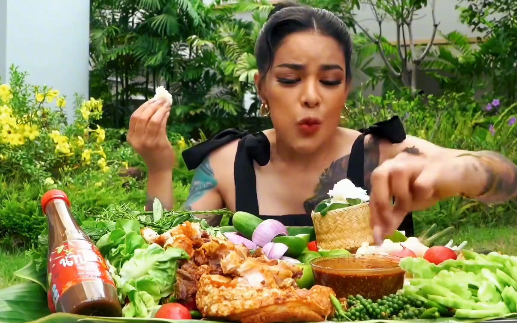 泰国最美最火辣的辣椒姐自制万能蘸料