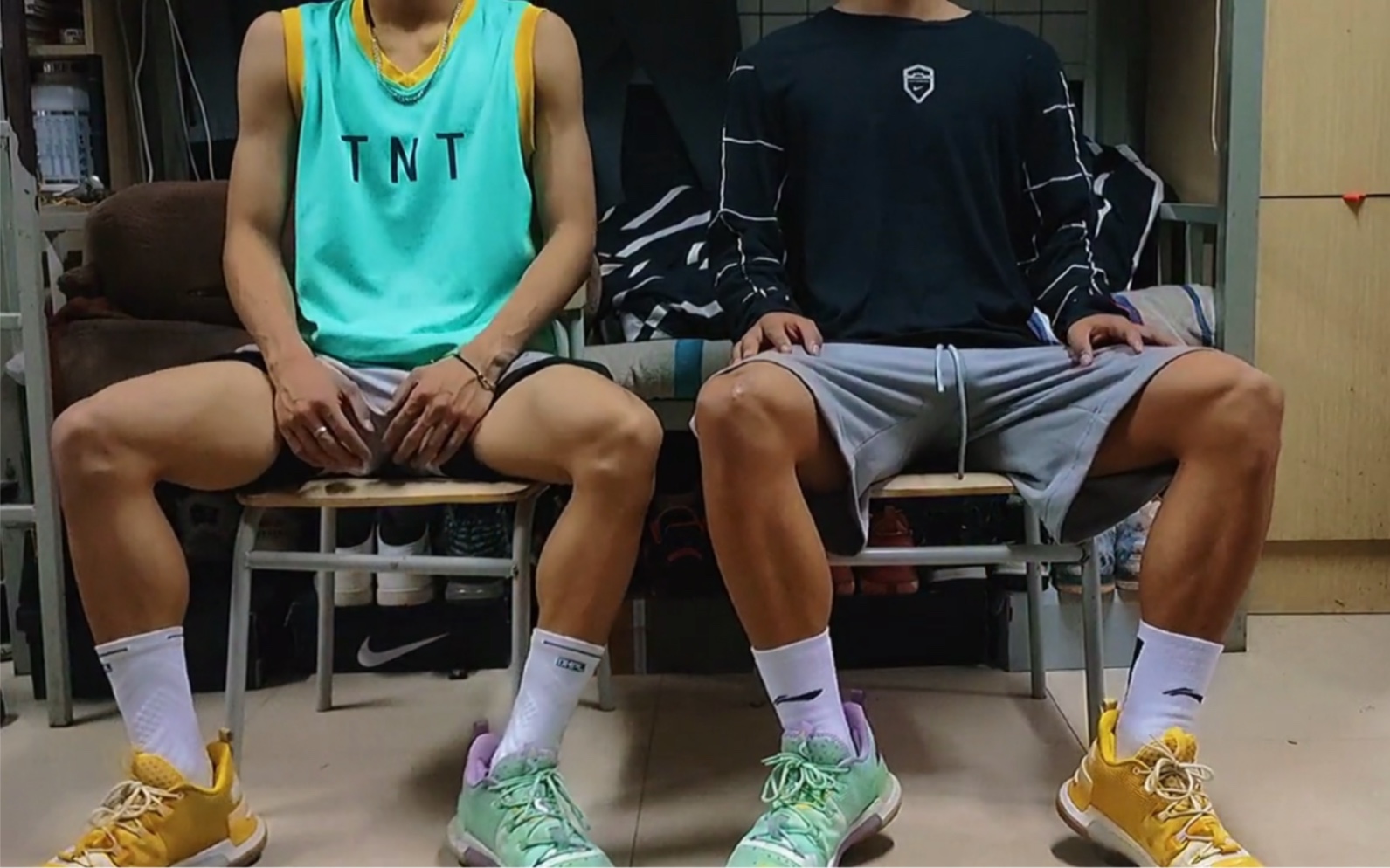 欢迎来到体育生宿舍._哔哩哔哩_bilibili