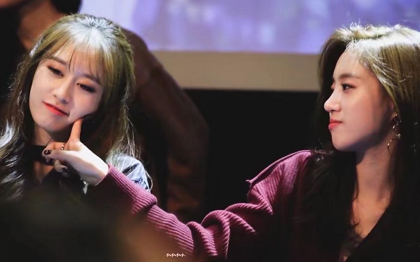 朴智妍咸恩静恩妍追光者