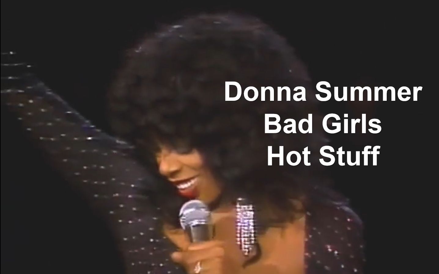 [图]【迪斯科经典串烧】Donna Summer - Bad Girls + Hot Stuff (Live 1983)