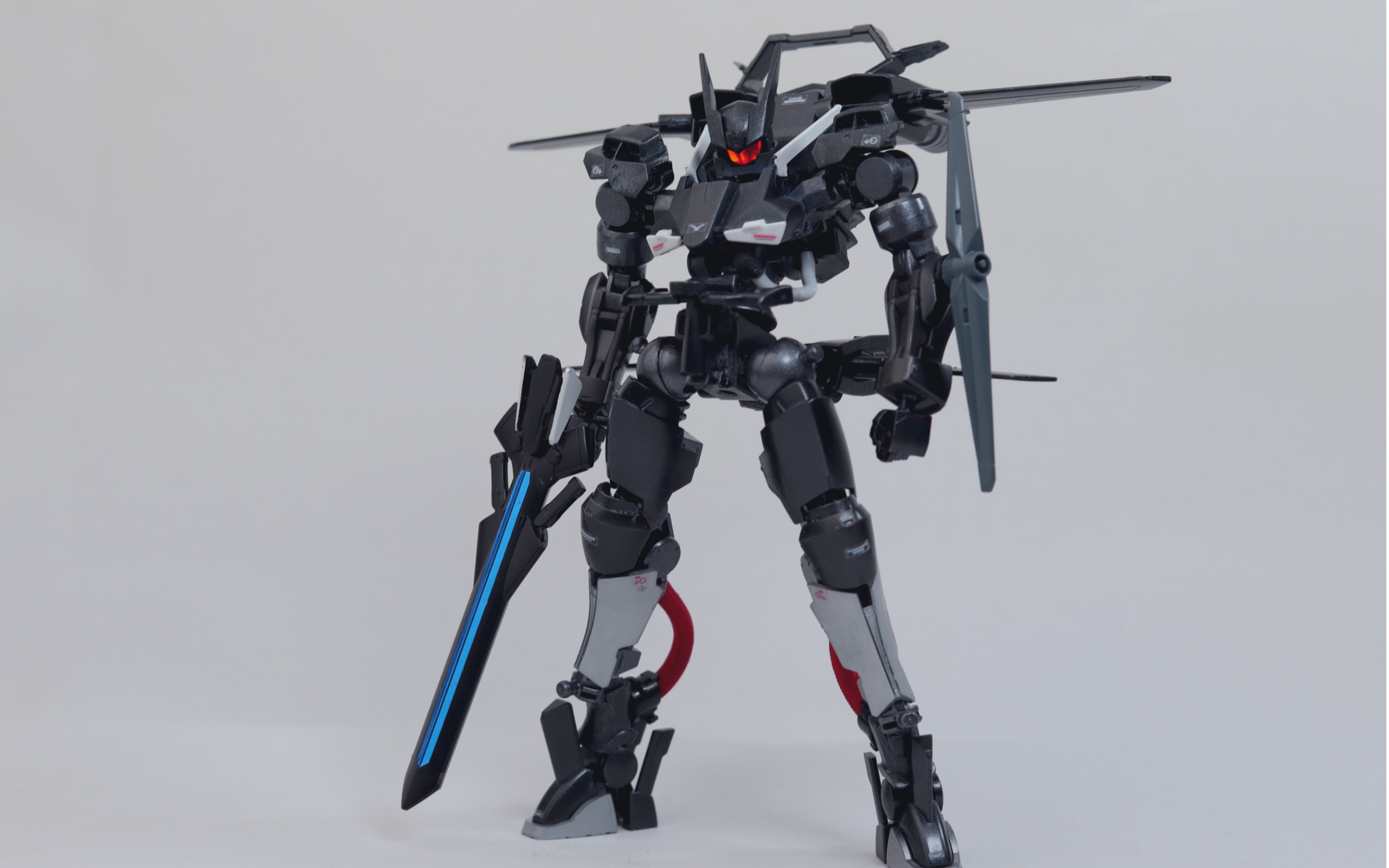 高达改造范例铁血战旗式为了和高达战斗