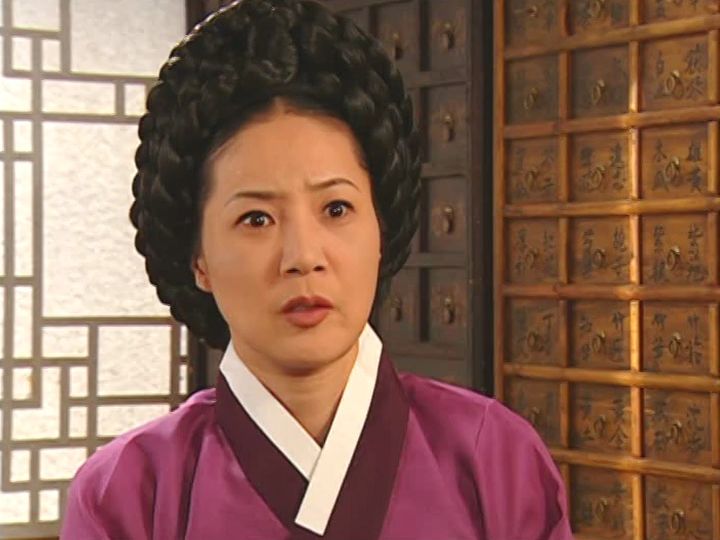 韩剧大长今精彩片段 韩尚宫带长今出宫找医生 治疗长今味觉 医生们