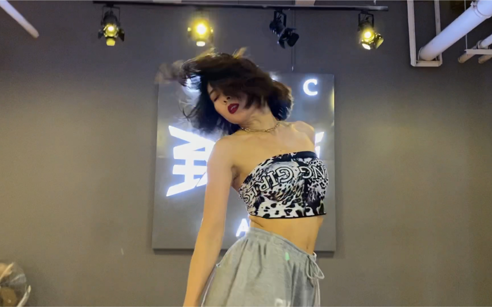 【霖崽】成人礼(朴志胤)_bala编舞