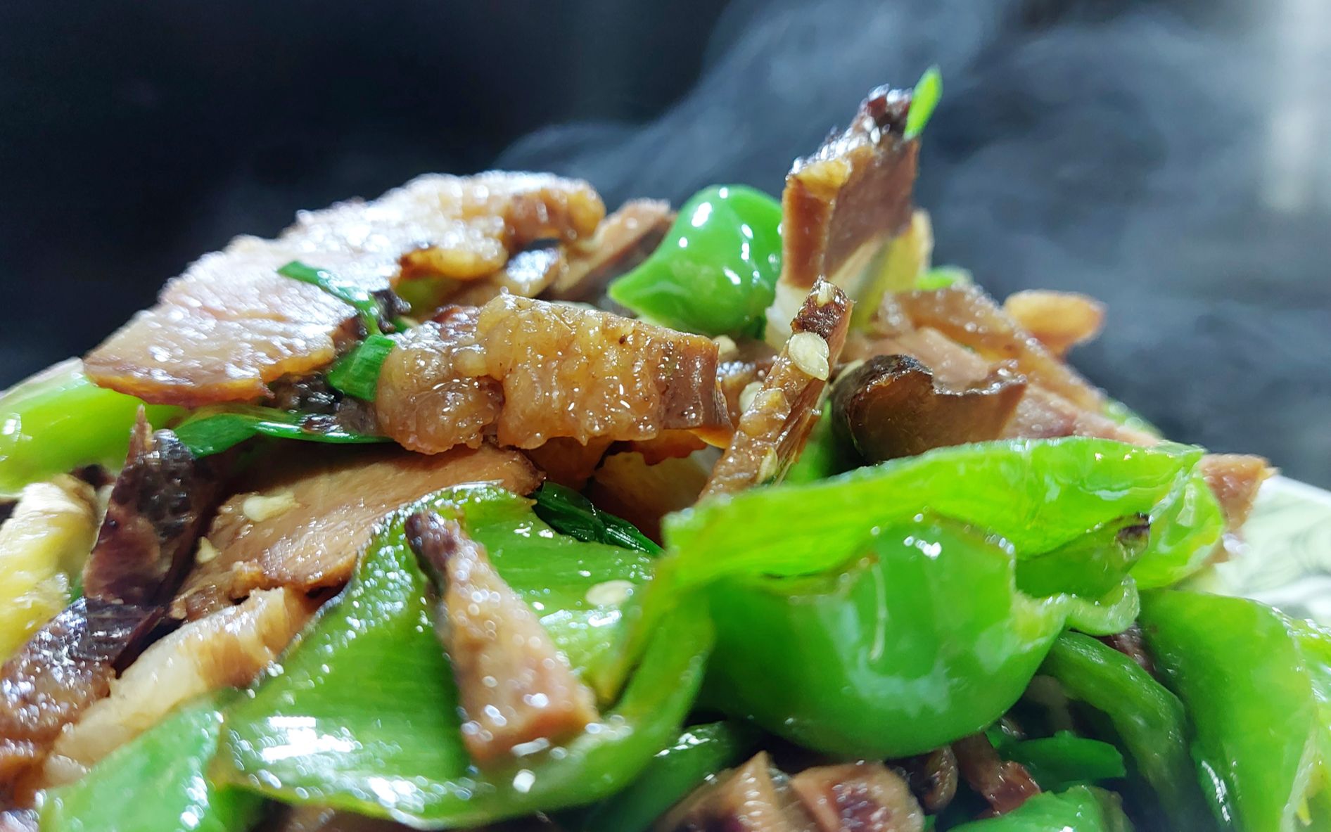 螺丝椒炒腊肉