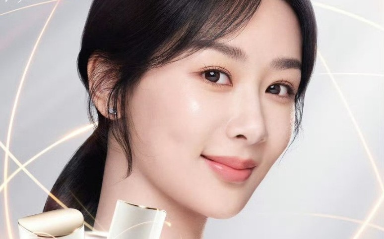 杨紫怡丽丝尔代言新物料,今晚7点半有直播,在淘bao/天喵怡丽丝尔官店