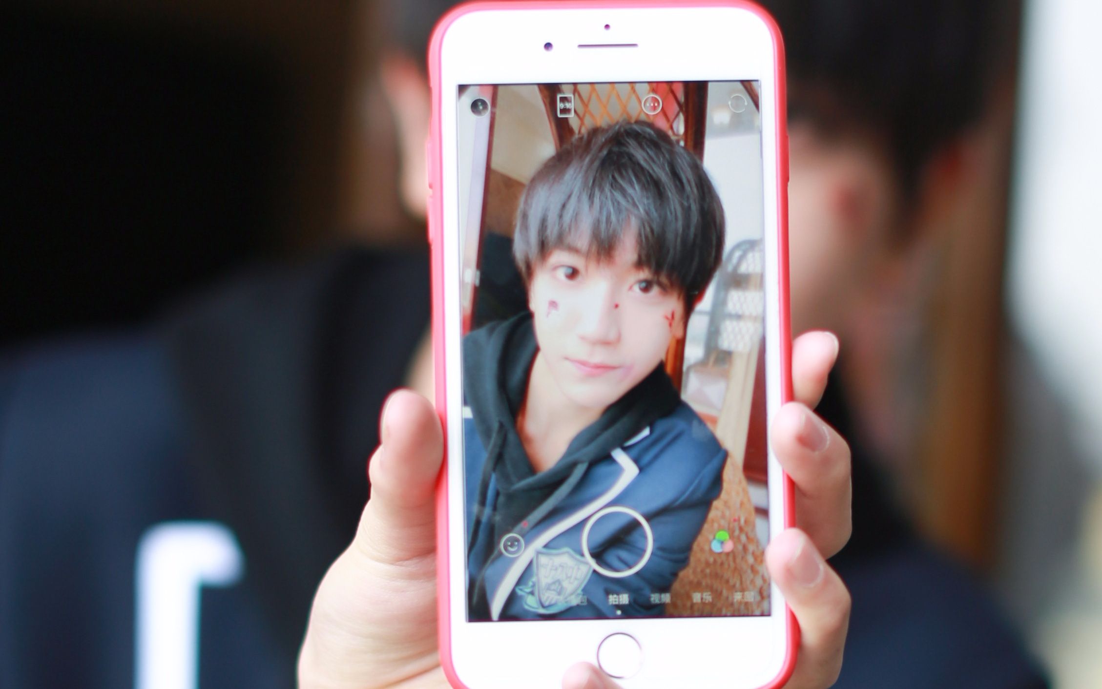 tf家族李天泽微博自拍视频