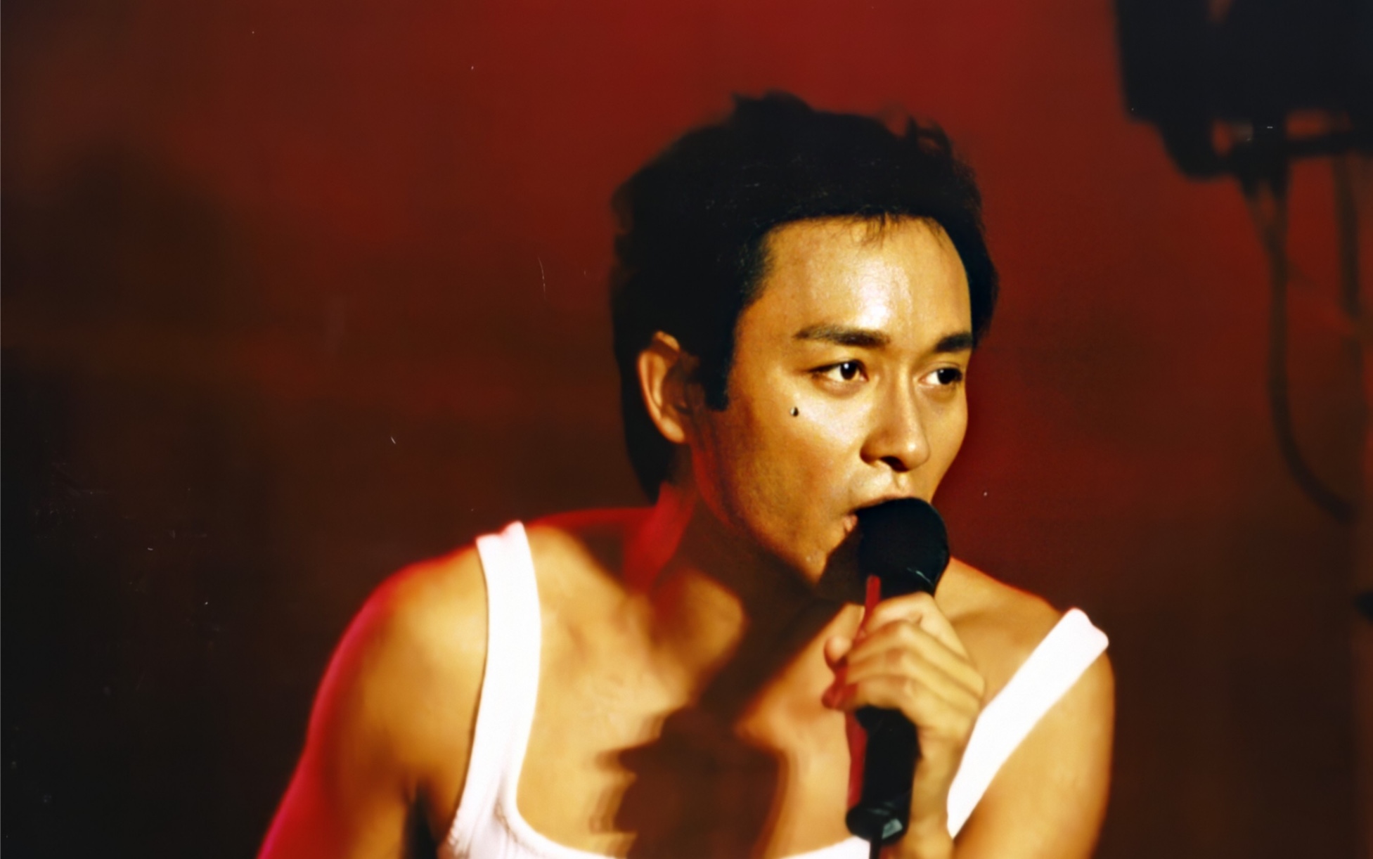 张国荣1985红磡演唱会图片