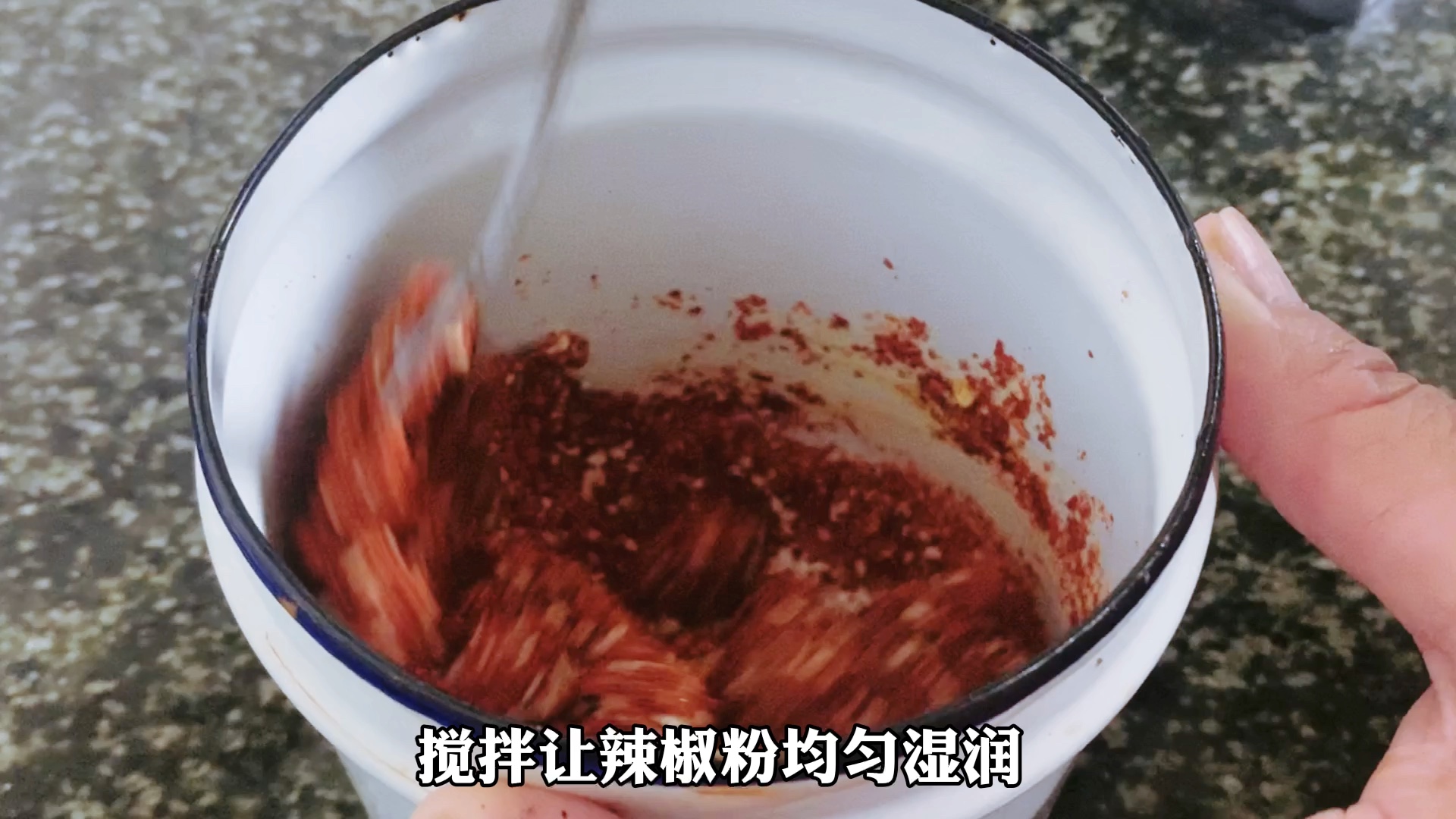 原来做油泼辣子要放白酒和醋来自老妈的四川红油秘方