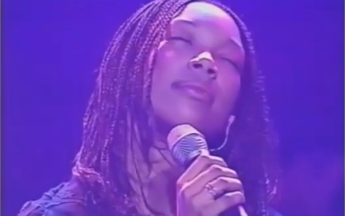 [图]Brandy - Everything I Do (live )