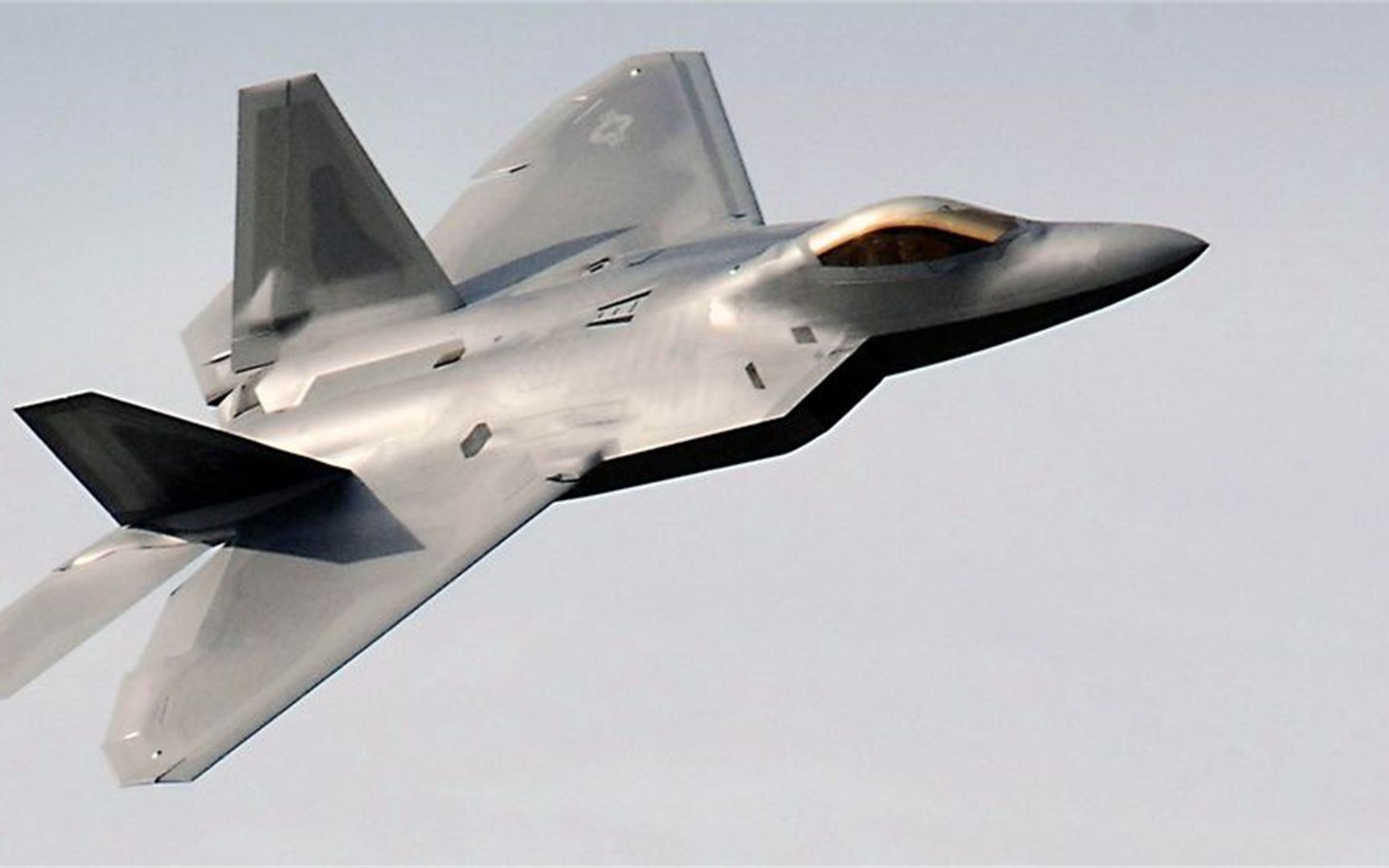 论第五代隐身战机,只服美国空军f-22猛禽