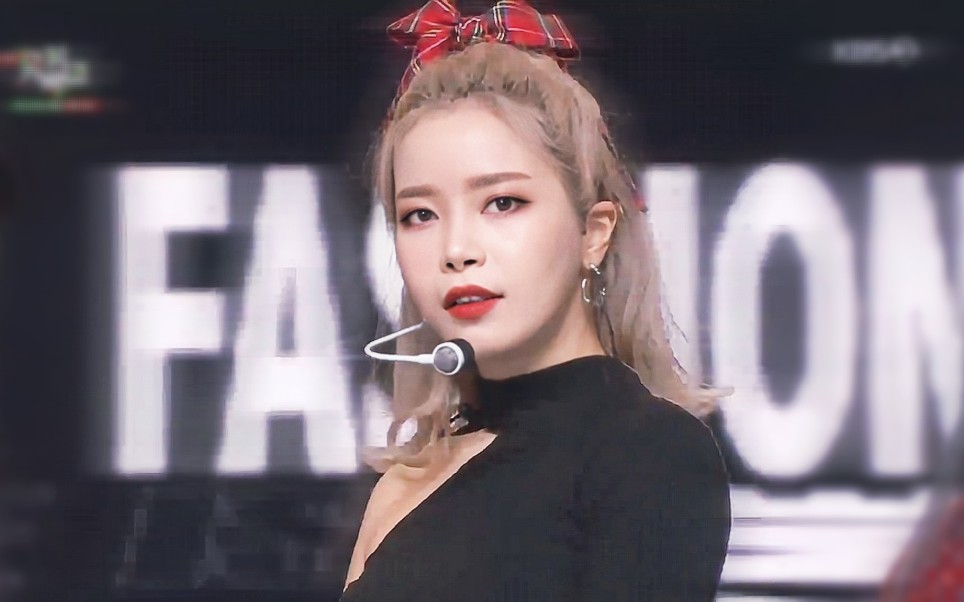 这场《hip》金容仙的造型真的美疯了 是什么小公主造型!