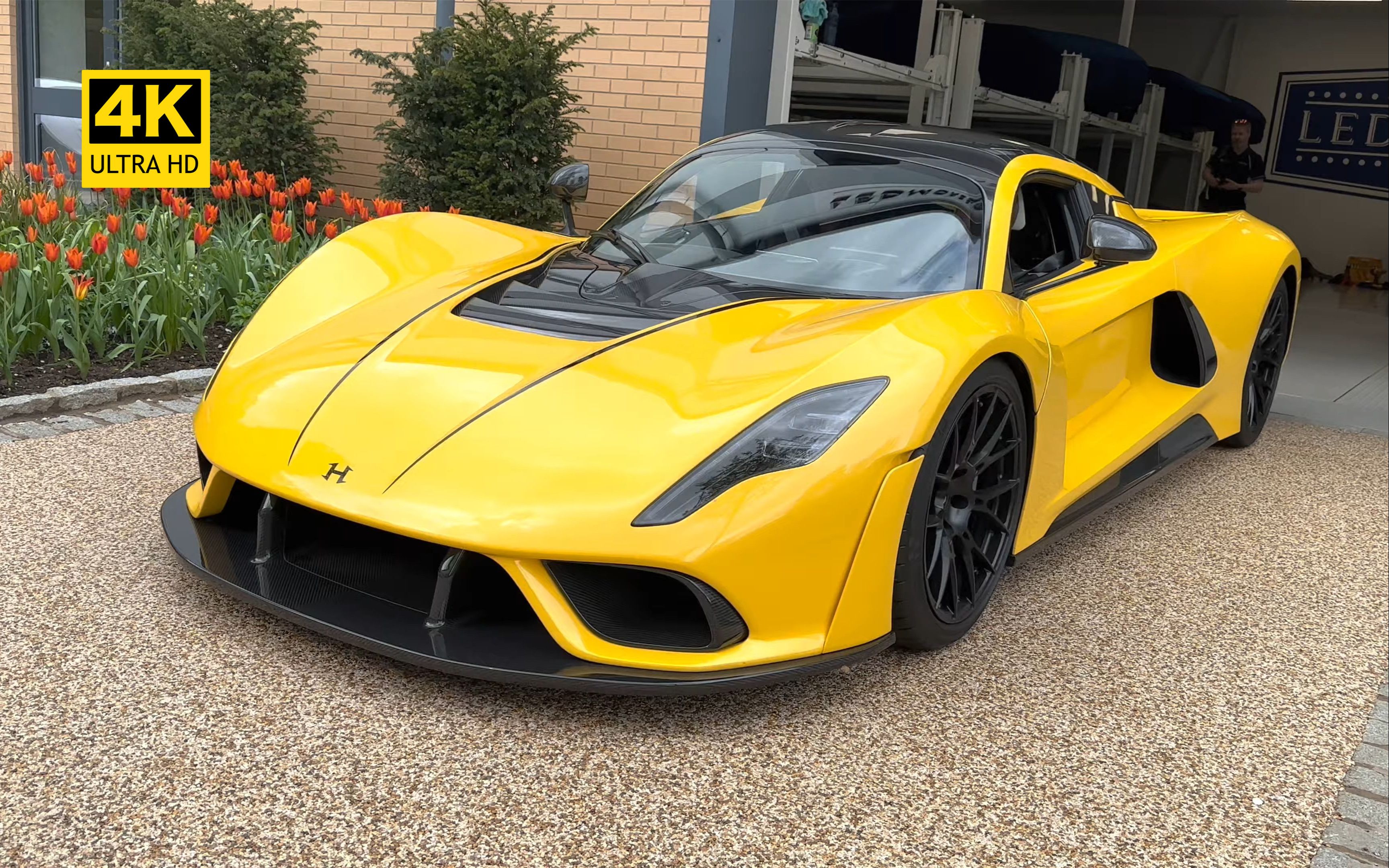 【4k】新款轩尼诗毒液f5机场跑道试驾:世界上最快的