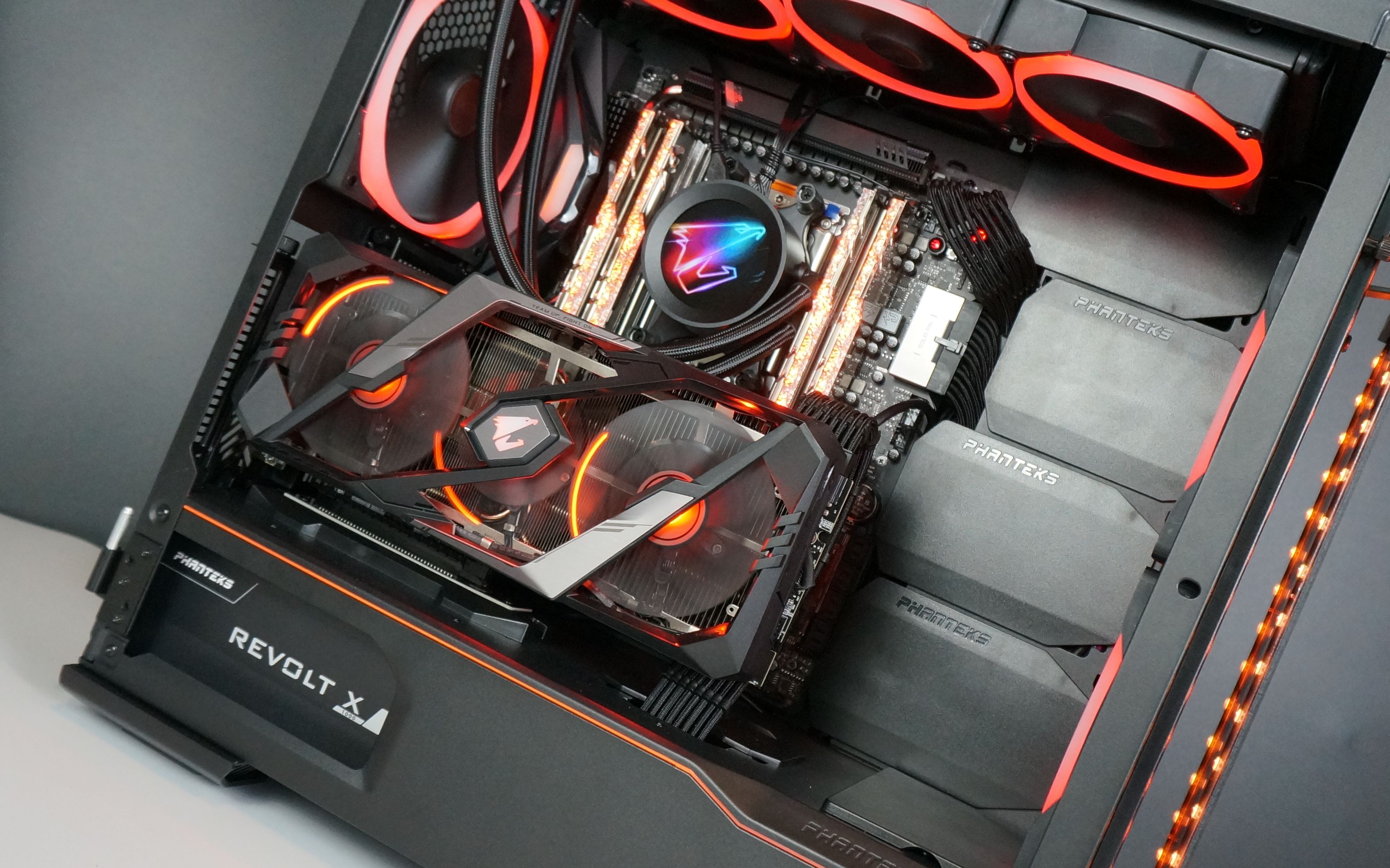 追风者518xtgamd线程撕裂者3970x搭配技嘉2080ti大雕神光同步新版