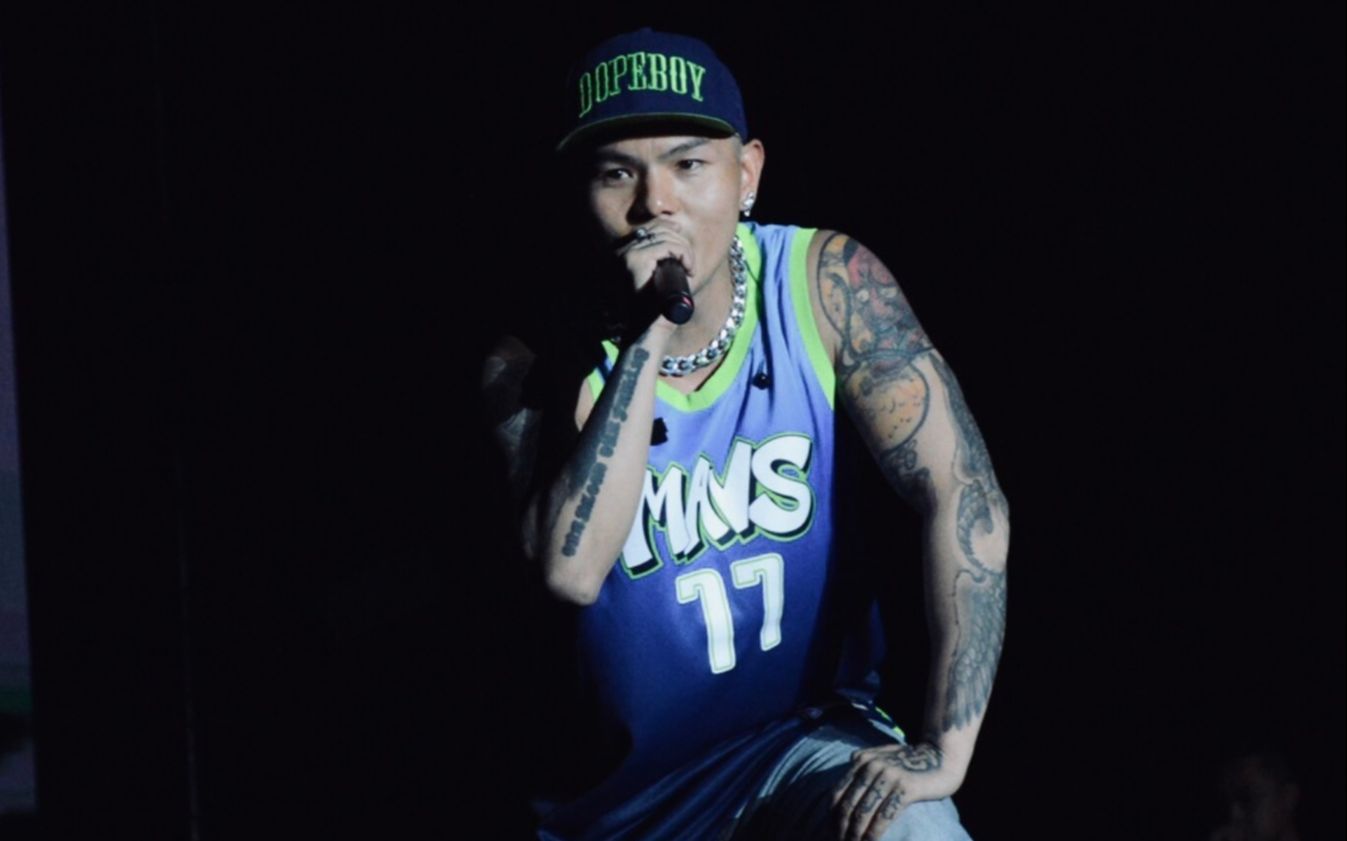 csc×cdc一挑五?大傻发话了"昨晚和谢老板喝到凌晨四点"