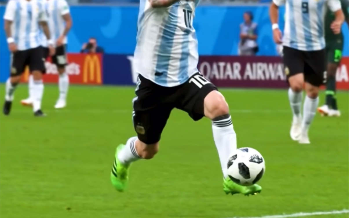 梅西这个停球,我看的头皮发麻