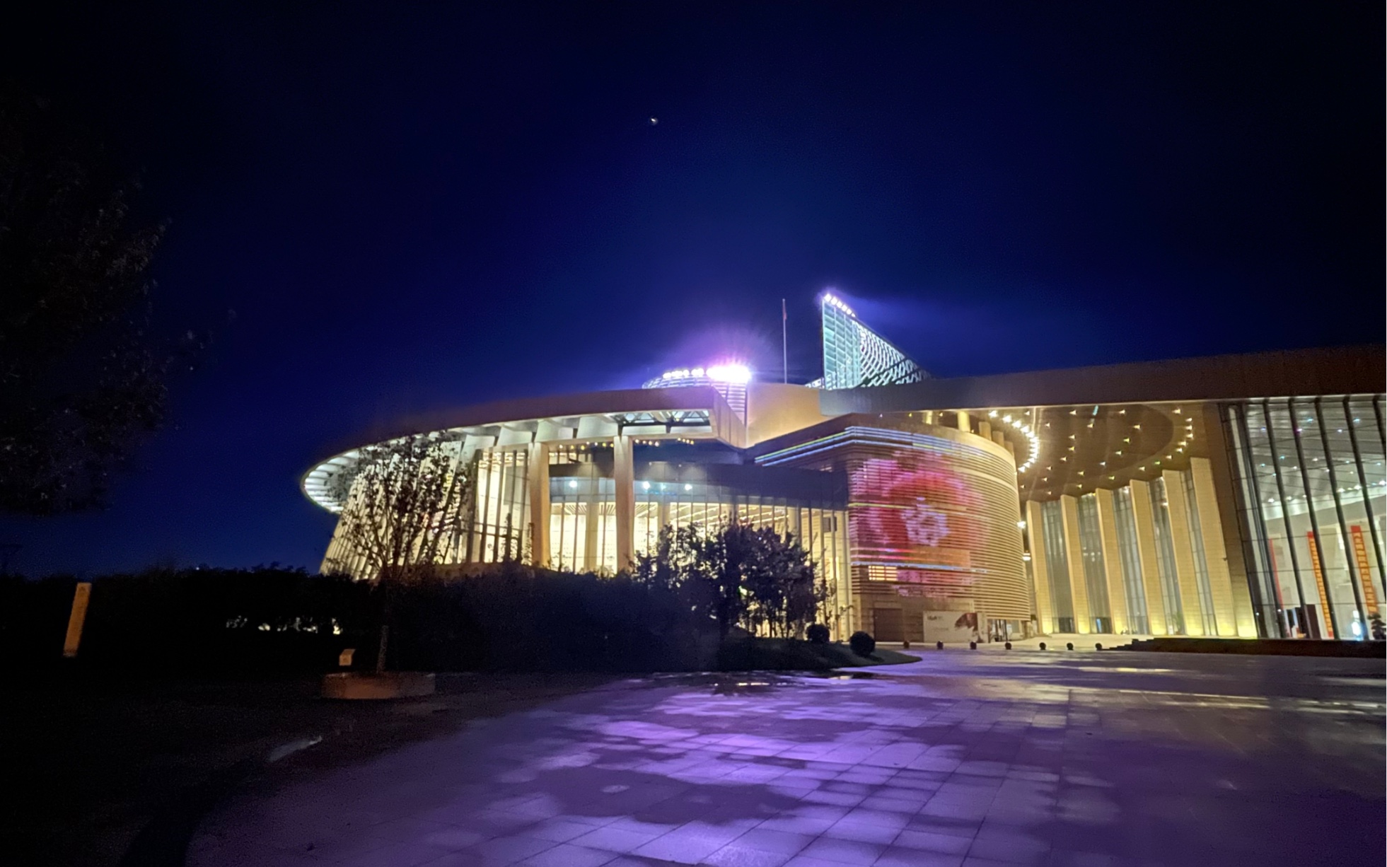 保定夜景 广场图片