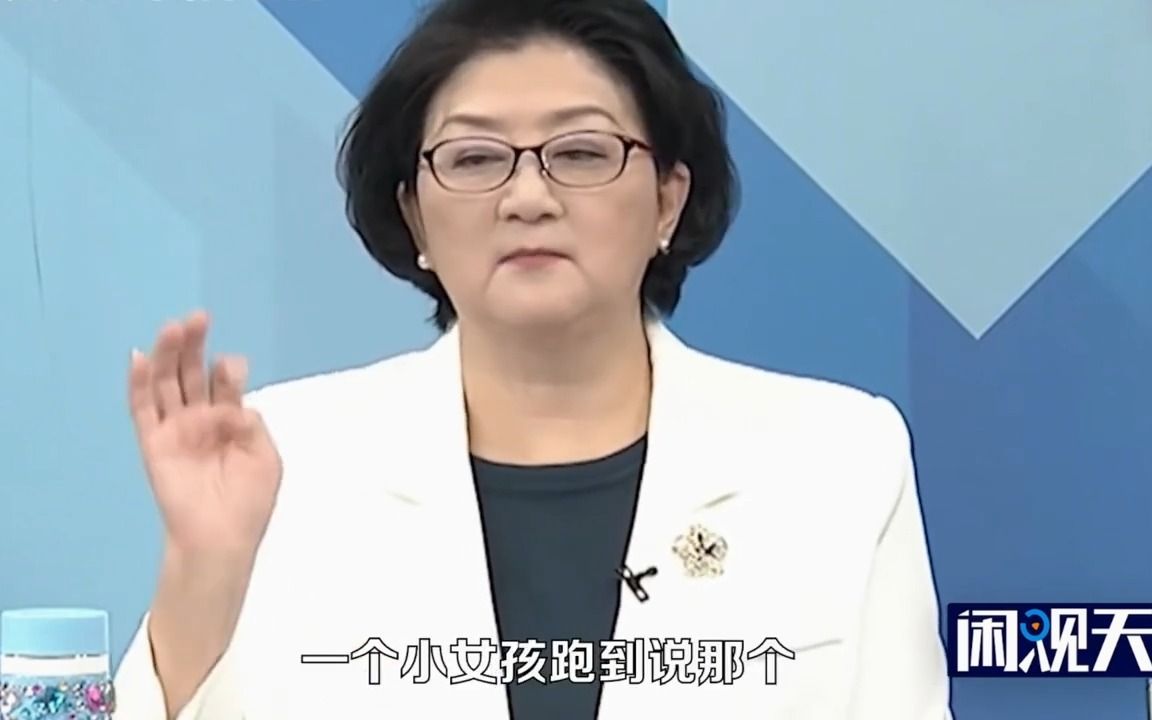 【雷倩】美国经济平稳向好?“歌蒂乐经济”背后你不知道的真相.美国痛失3A信用评级,债务危机加速来临,耶伦跳脚也于事无补了?哔哩哔哩bilibili