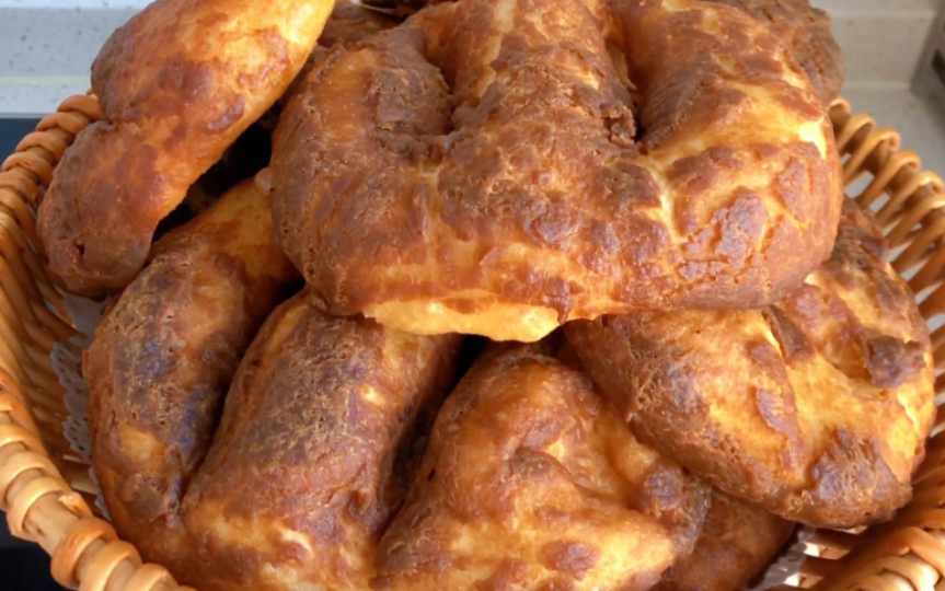 糖皮果子在家这样做,口感表皮酥脆香甜,里面蓬松暄软,做法详细