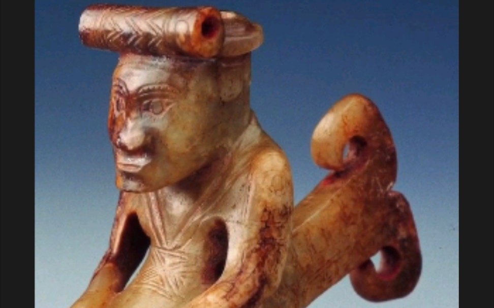 商代殷墟玉人俑背后是发条