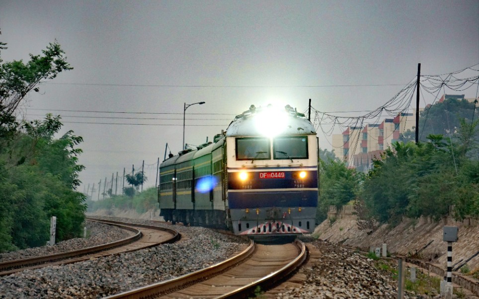 京局唐段古冶df11小票车鸣笛声震耳欲聋