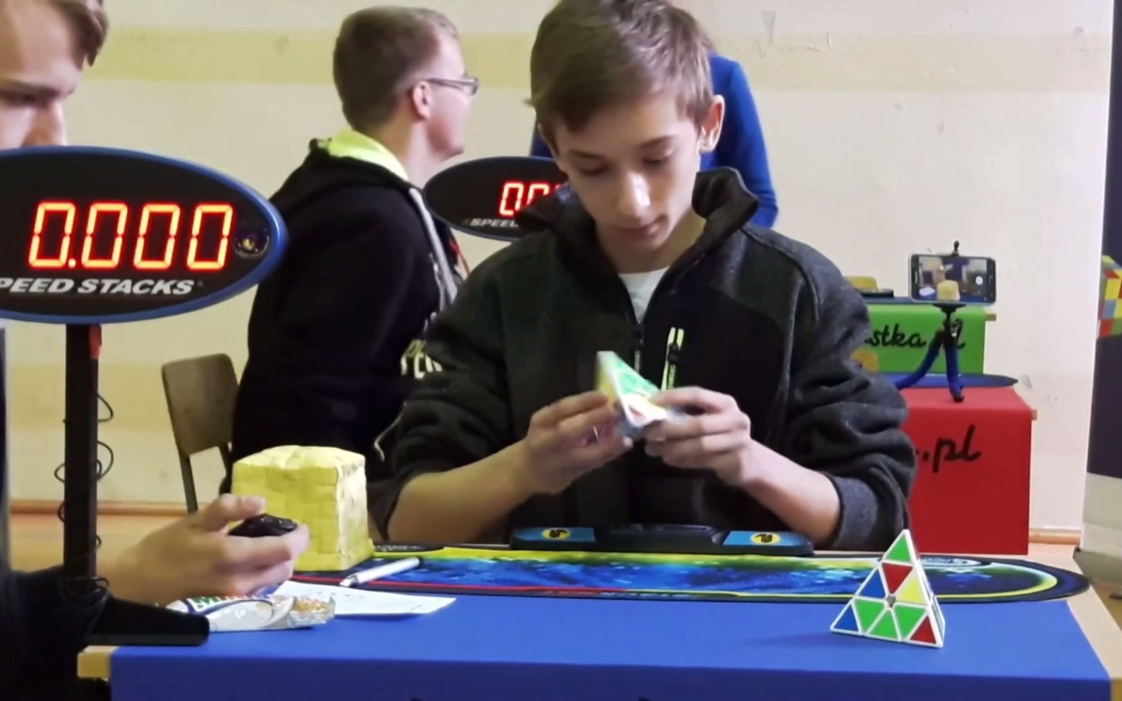 活动作品太快了金字塔魔方单次世界纪录091秒