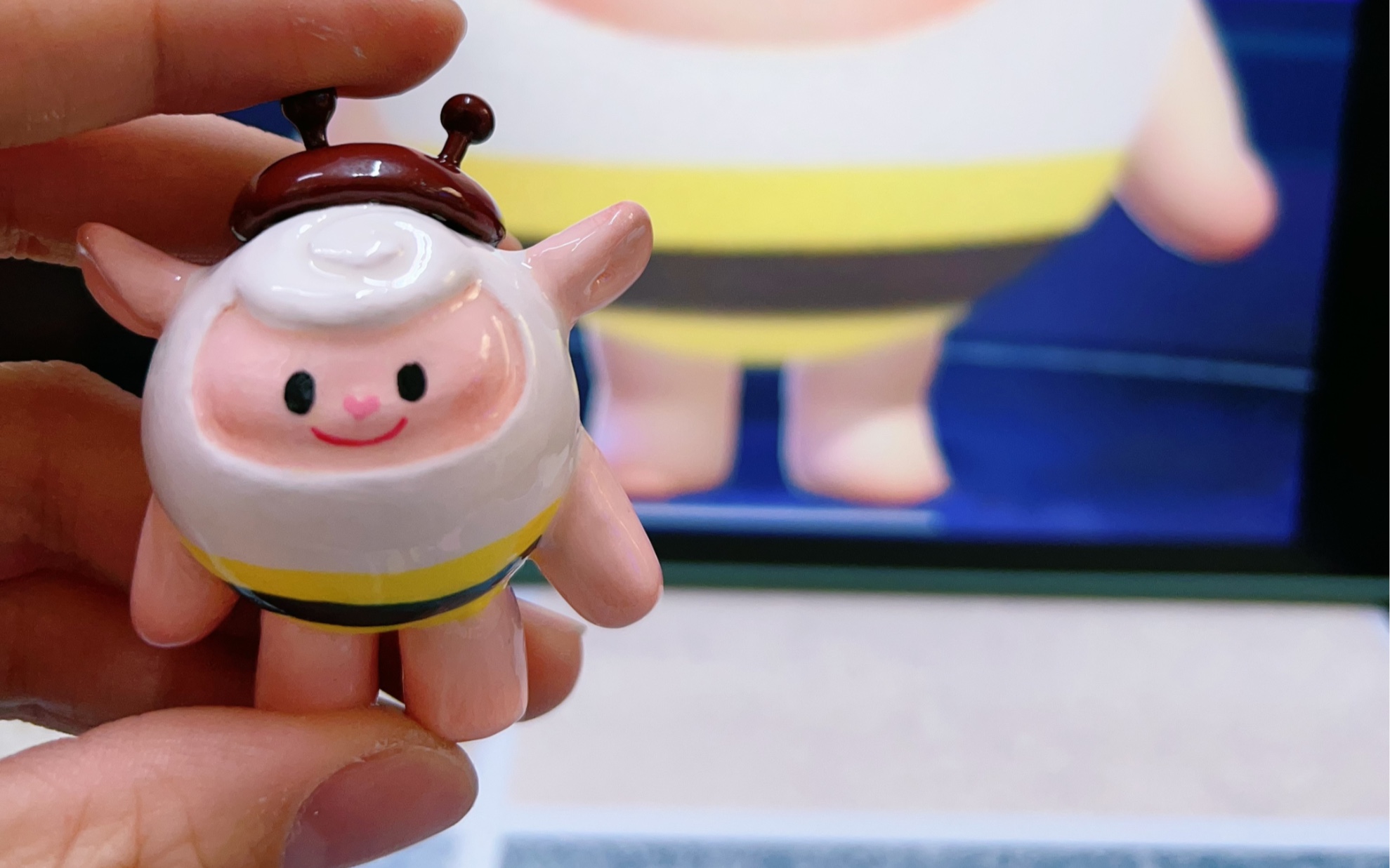 【石塑粘土】可爱的蜜蜂肖恩蛋仔白膜制作-01