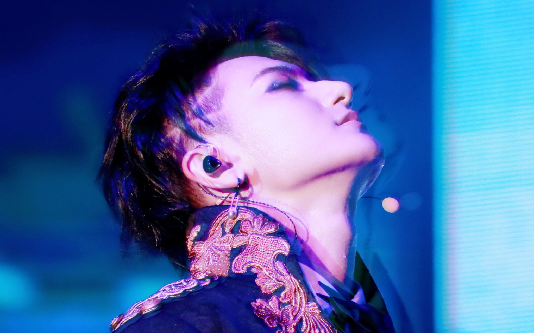 黄子韬 - alone 180430 上海演唱会