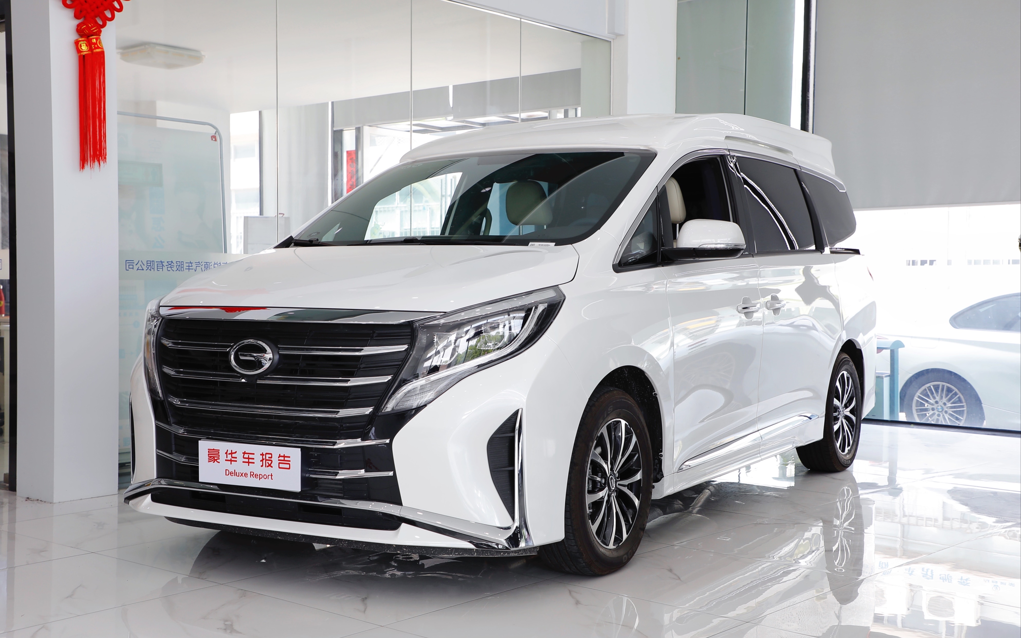 这才是国产豪华mpv天花板30多万的传祺m8不止是台商务车