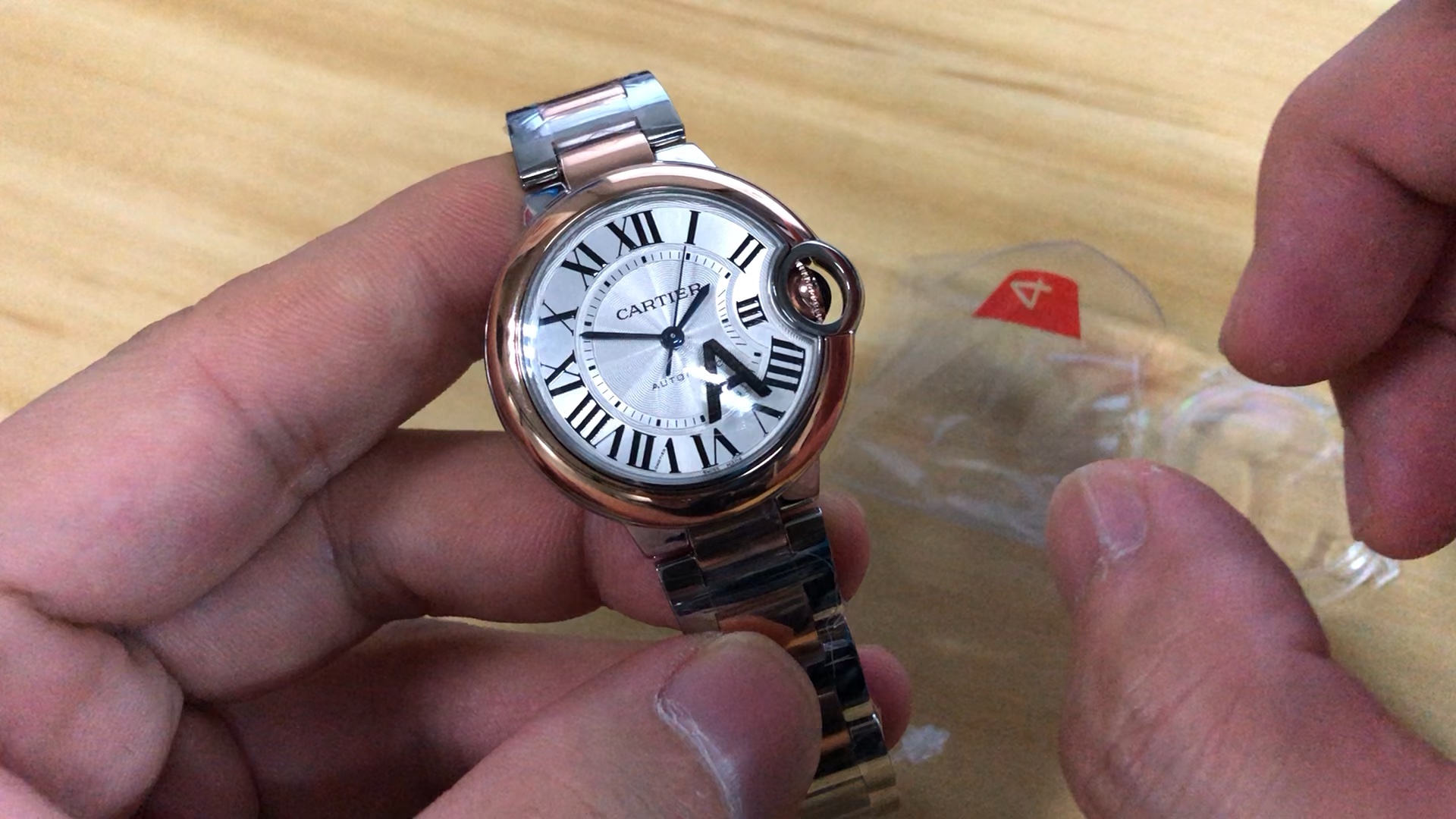 卡地亚 v6间金蓝气球 33中号机械女表