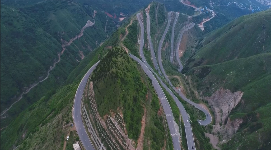 [图]这是一条穿越华夏文明龙脉的公路，险要无比让人震撼