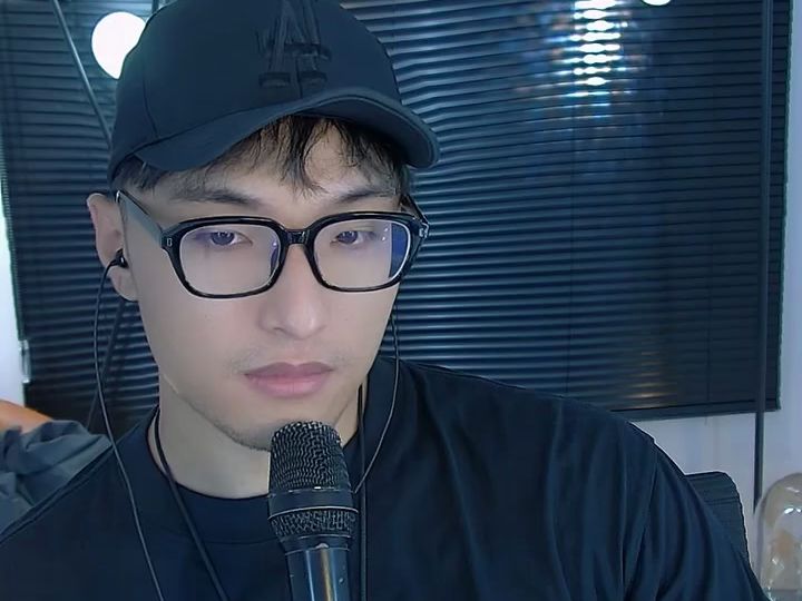 8.11 田一名sir —— 中国男主播年鉴