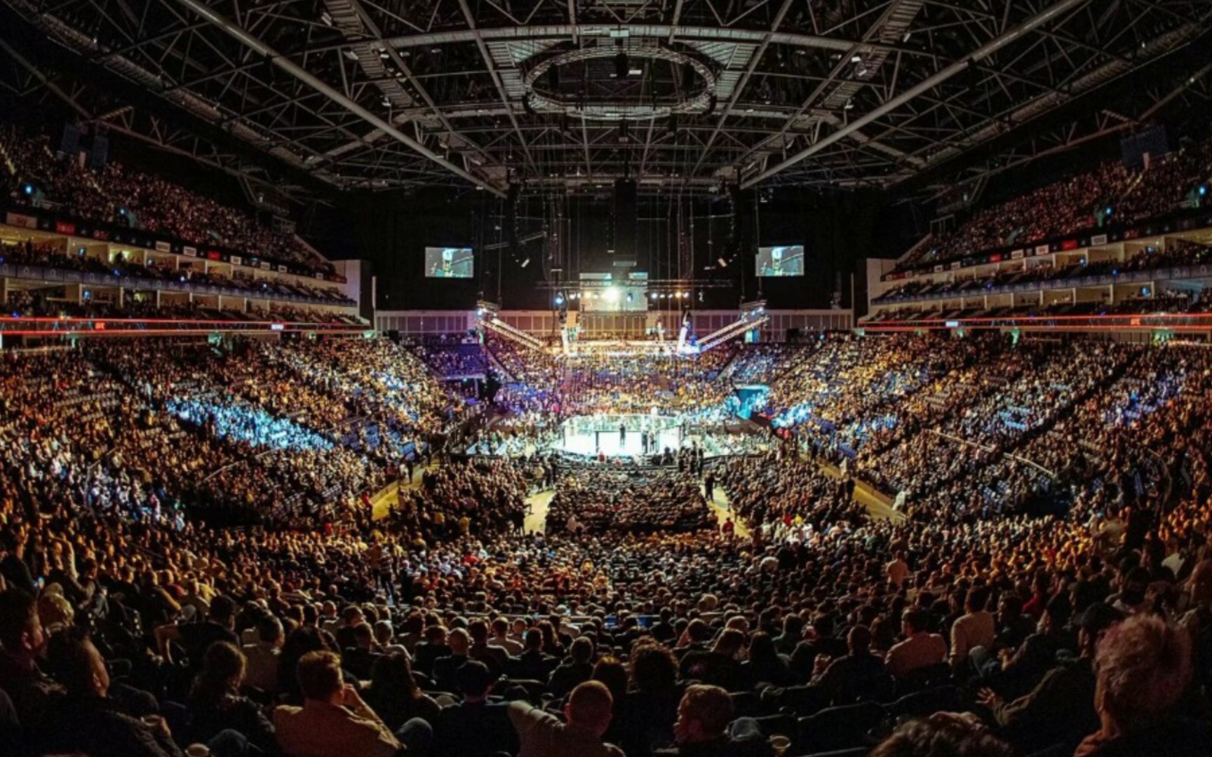 ufc 来体验数字赛现场的震撼感吧!