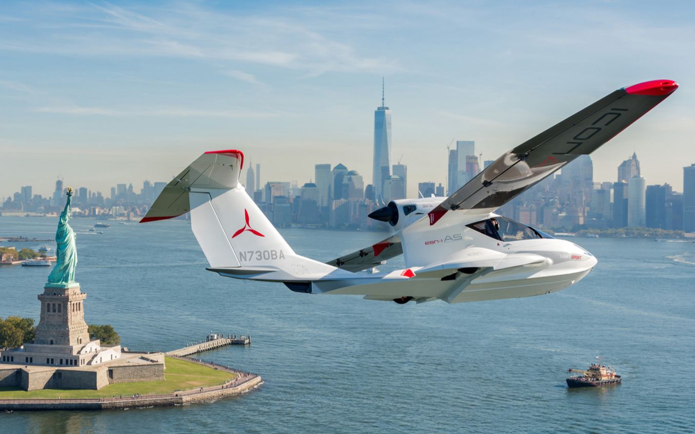 海陆空全能高颜值能力强icona5超轻型私人飞机