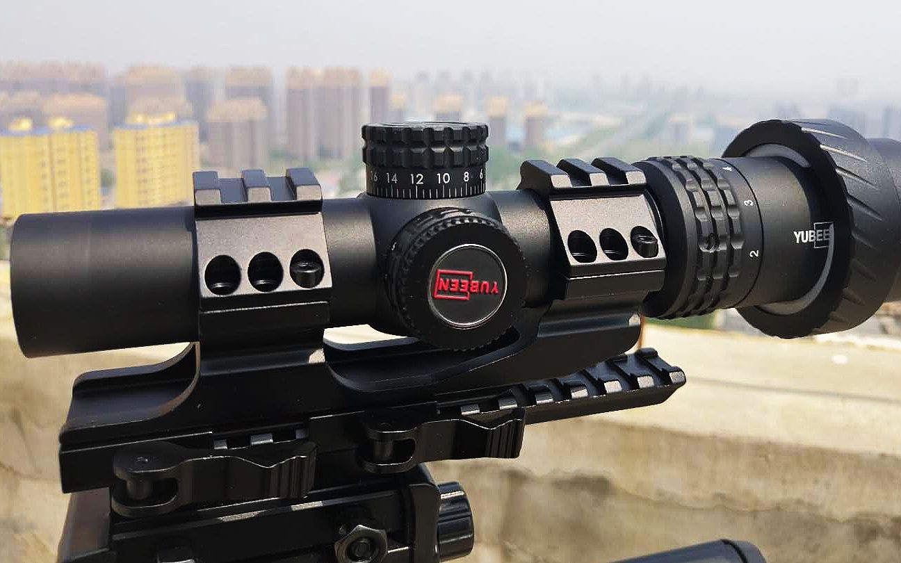 空投里舔不着的5倍镜,其实长这样子,简直是倍镜中的小坦克